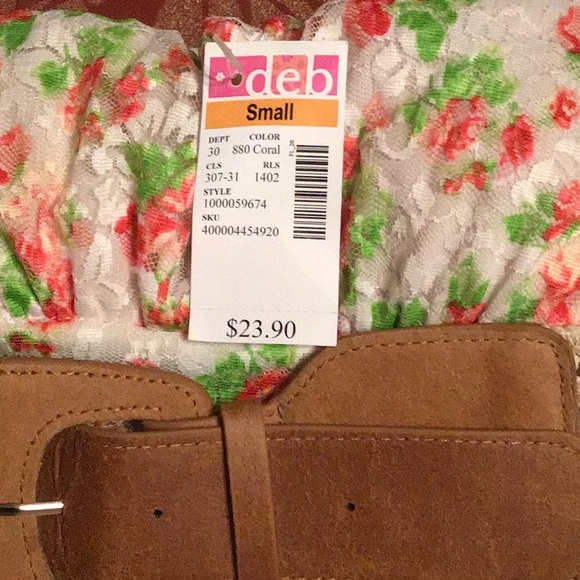 DEB strapless flowered 3 tiered ruffle lace top, S - Picture 4 of 4